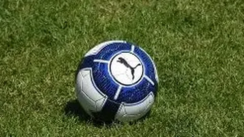 吉翔张稀哲助力，国足东亚杯2-0战胜香港，勇夺季军宝座